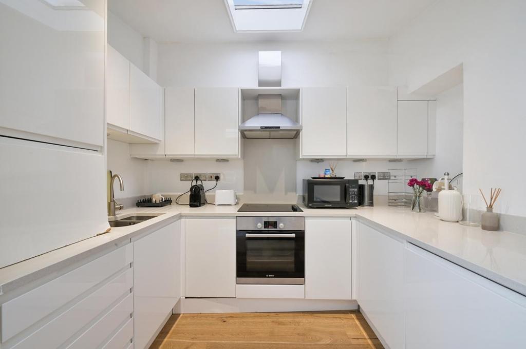Cozy Hideaway In South Ken! Apartment London Luaran gambar